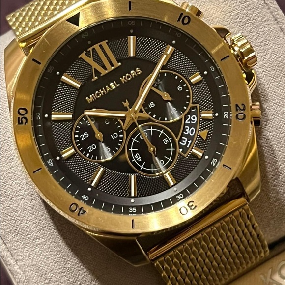 Kors Men’s Oversized Brecken Gold-Tone Mesh Watch
Case Size: 45mm - Picture 4 of 10